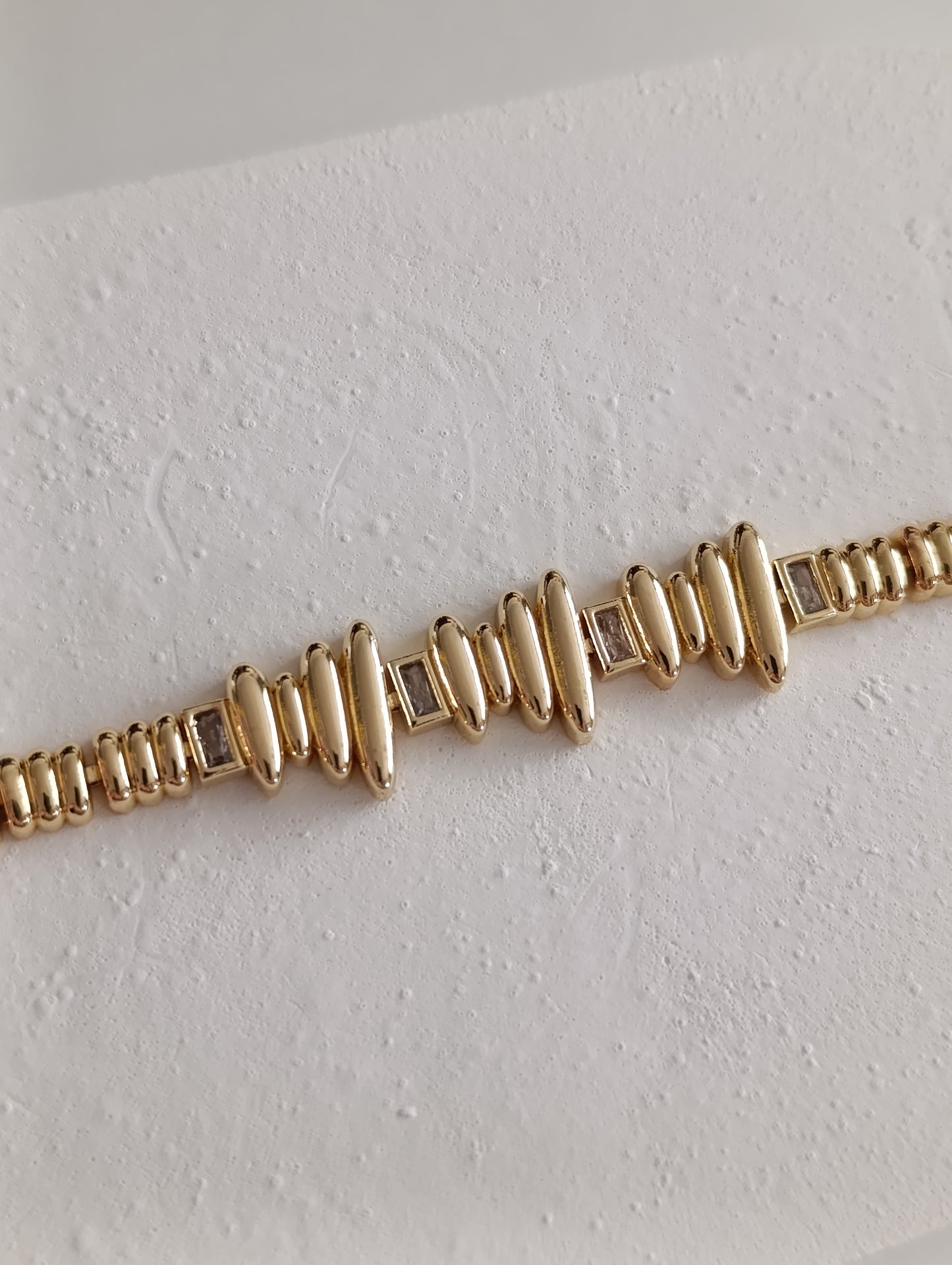 Shadiva Linear Geometrik Bileklik