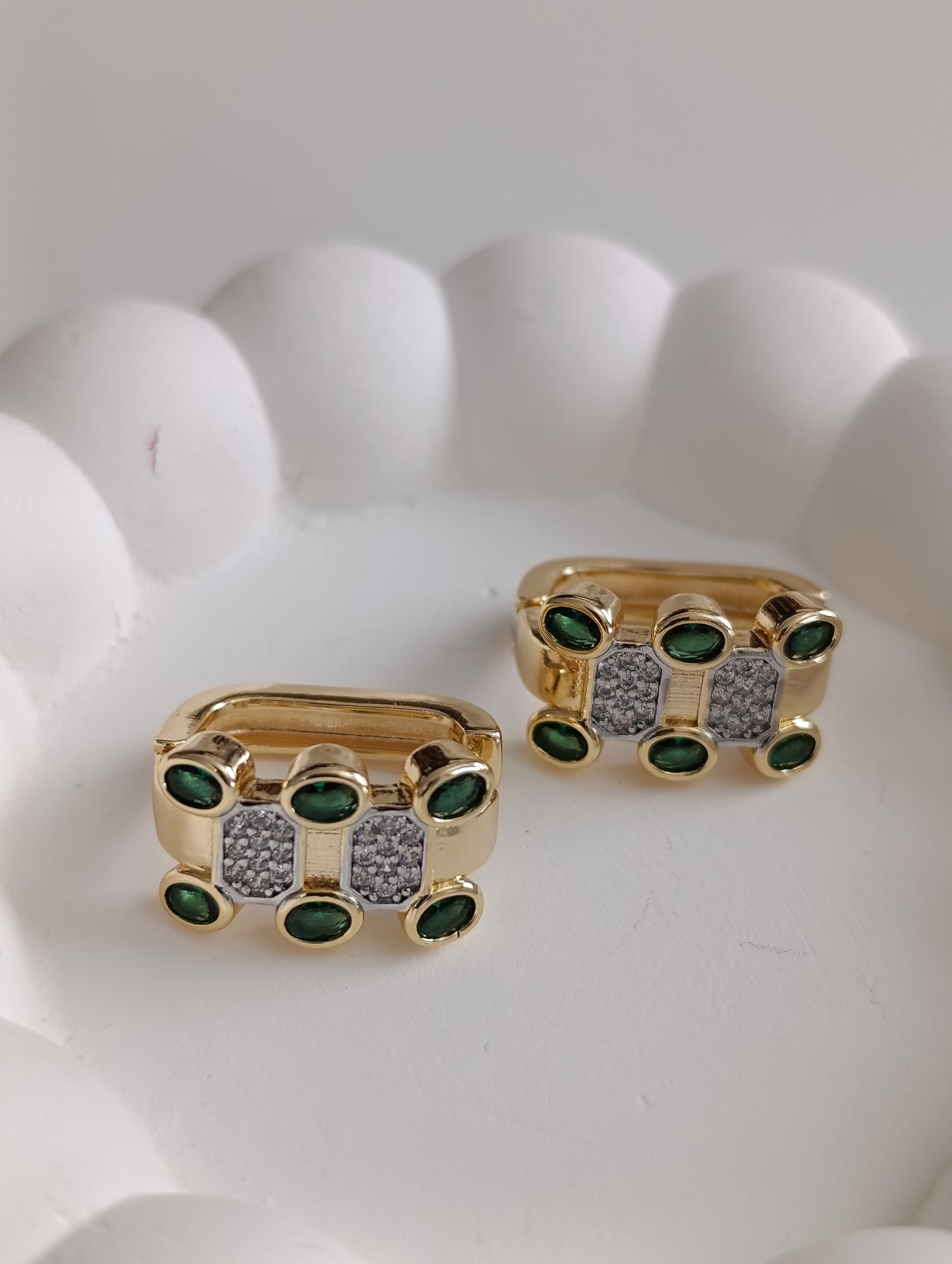 Shadiva Emerald Charm Küpe