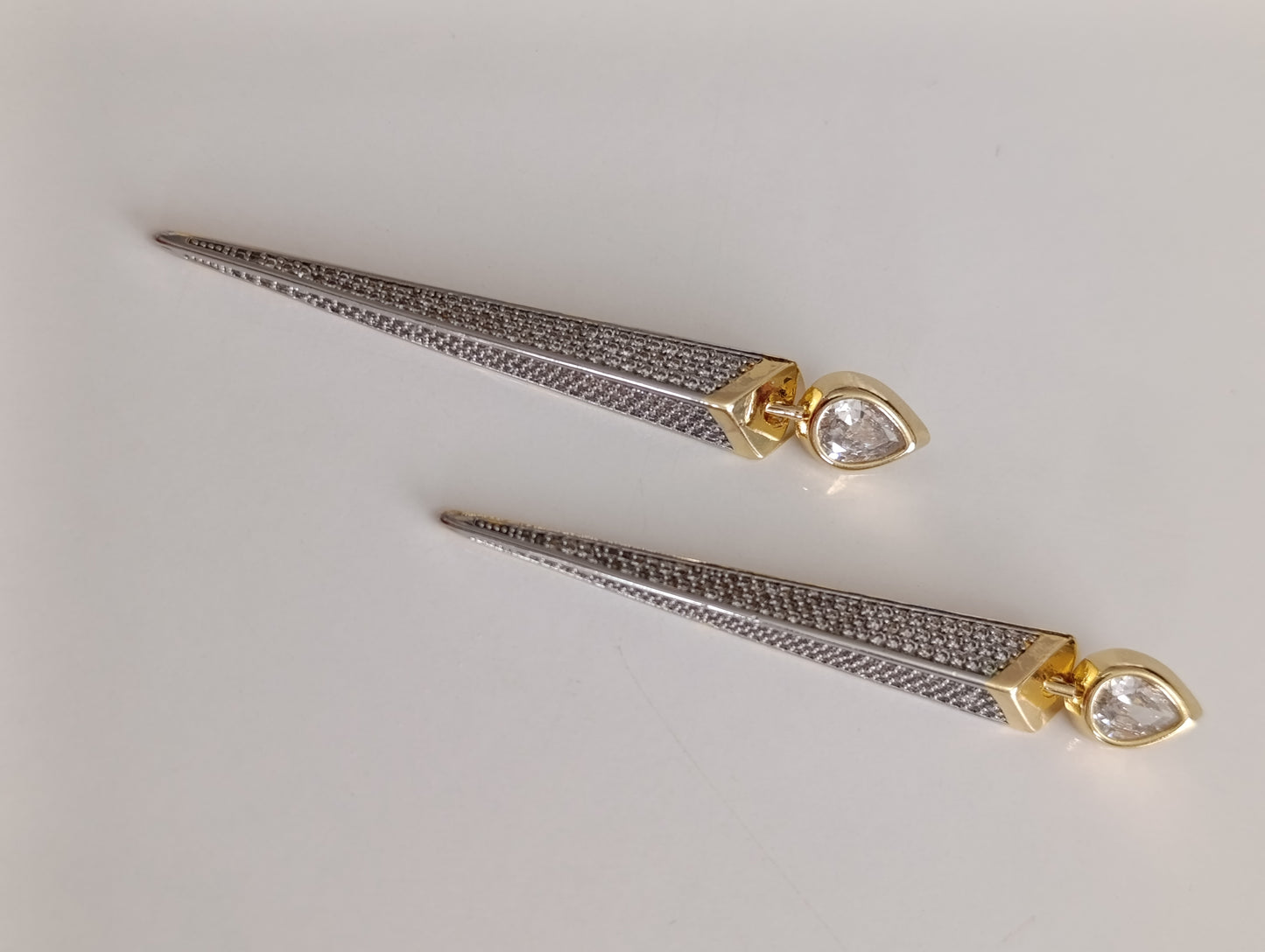 Shadiva Dagger Elegance Küpe