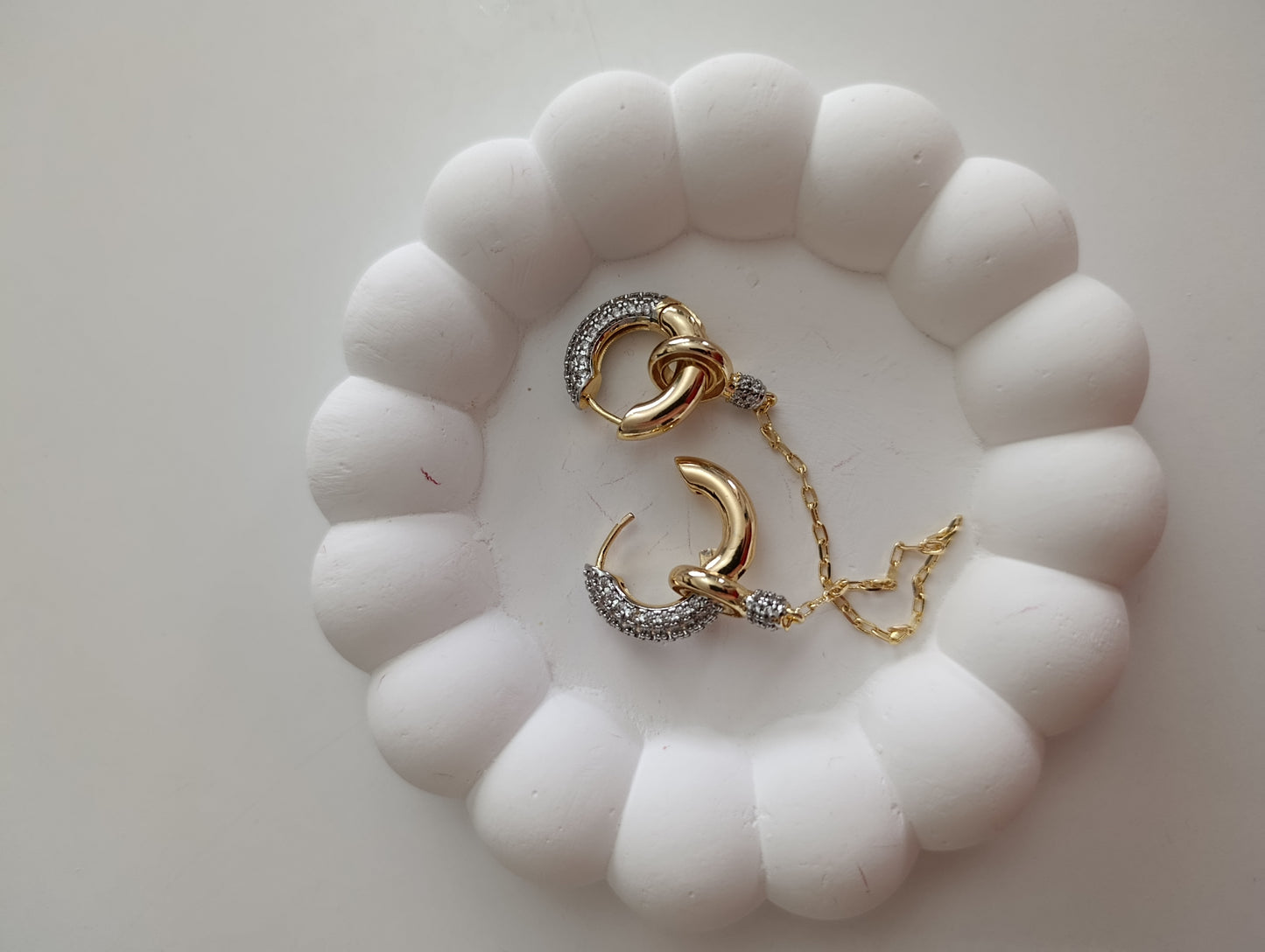 Shadiva Luna Chain Küpe