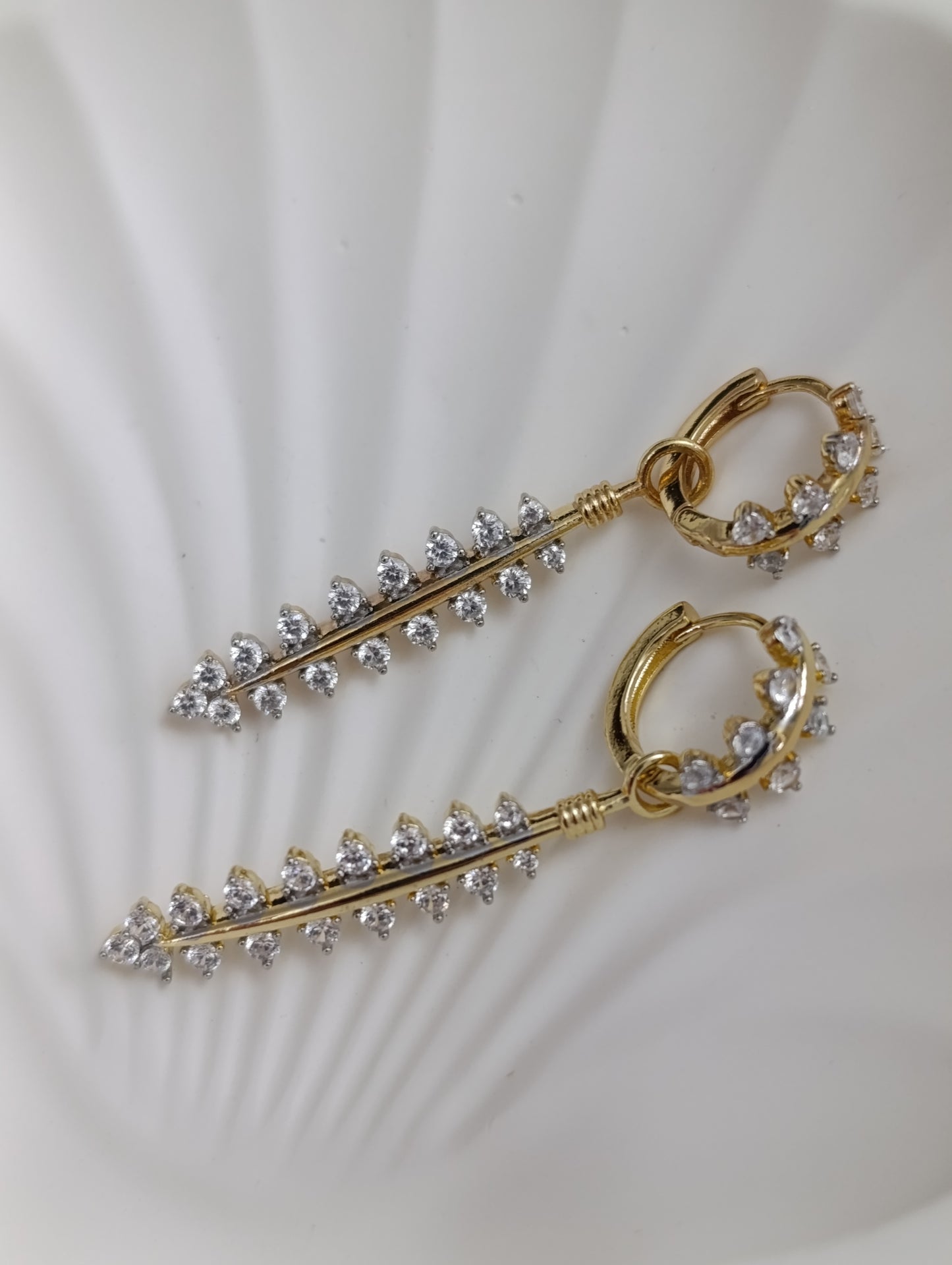 Shadiva Crystal Drop Earring