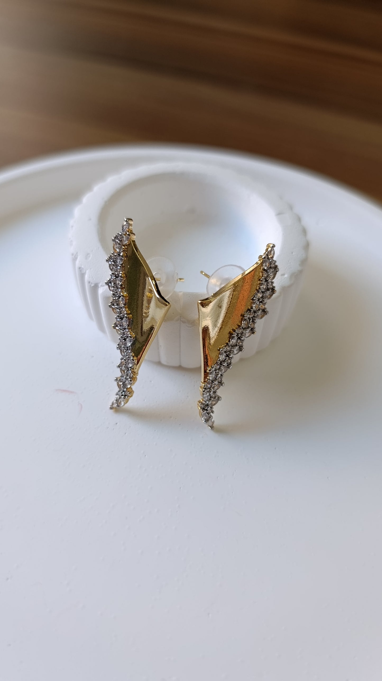 Shadiva V-Crown Küpe