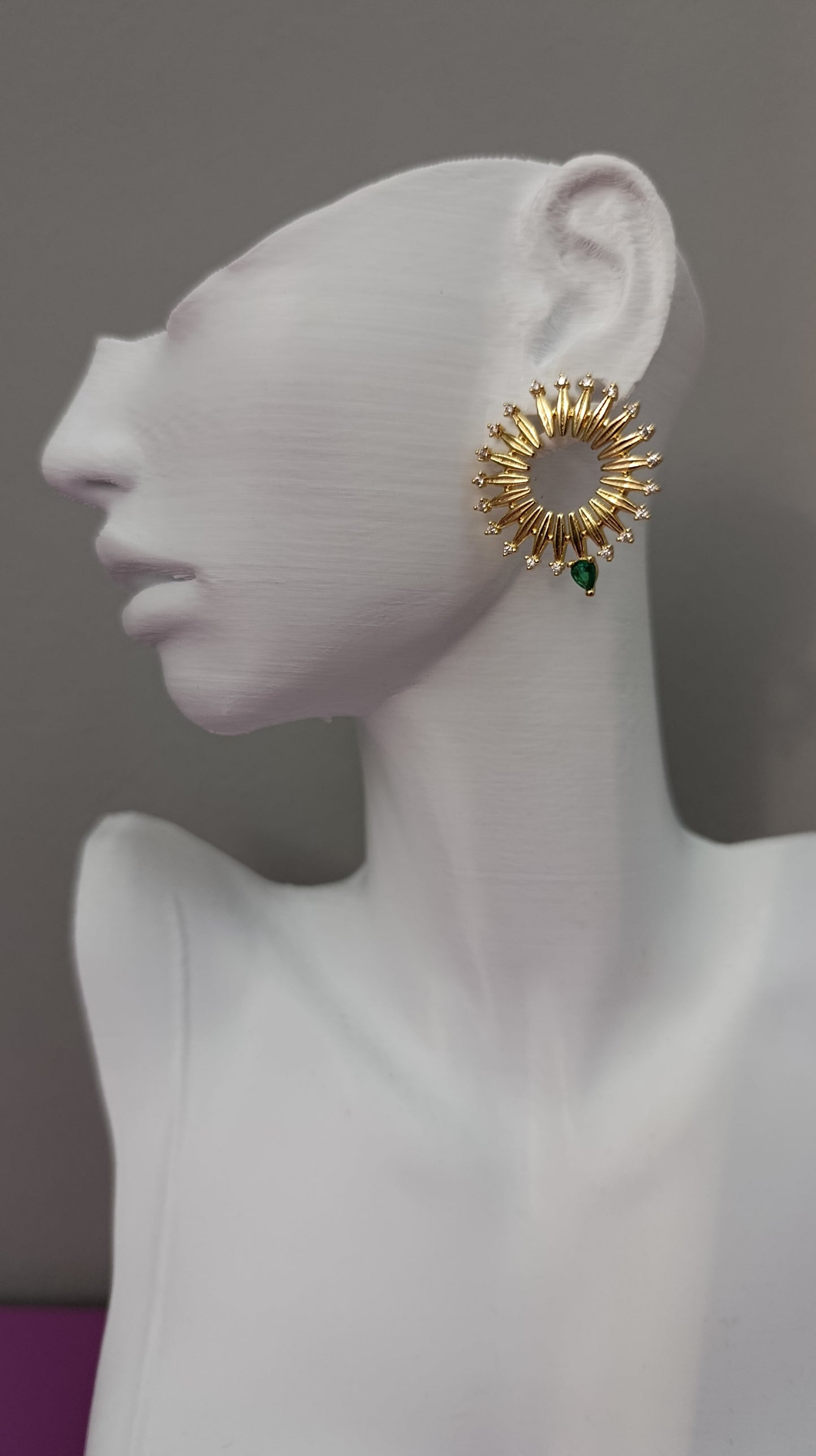 Shadiva Emerald Sunburst Küpe