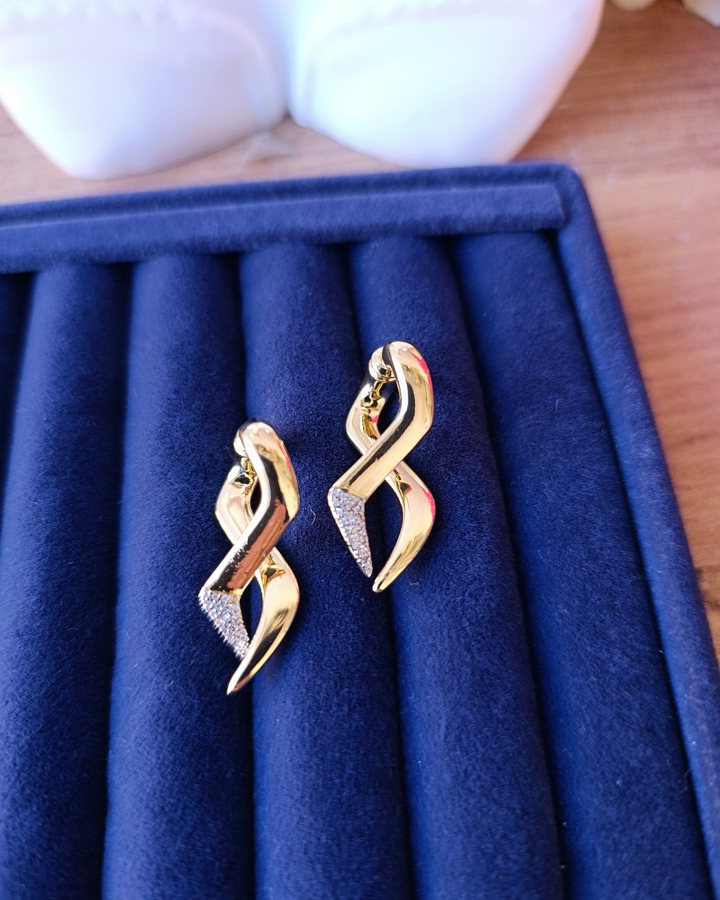 Shadiva Jolera Gold Silver Taşlı Küpe