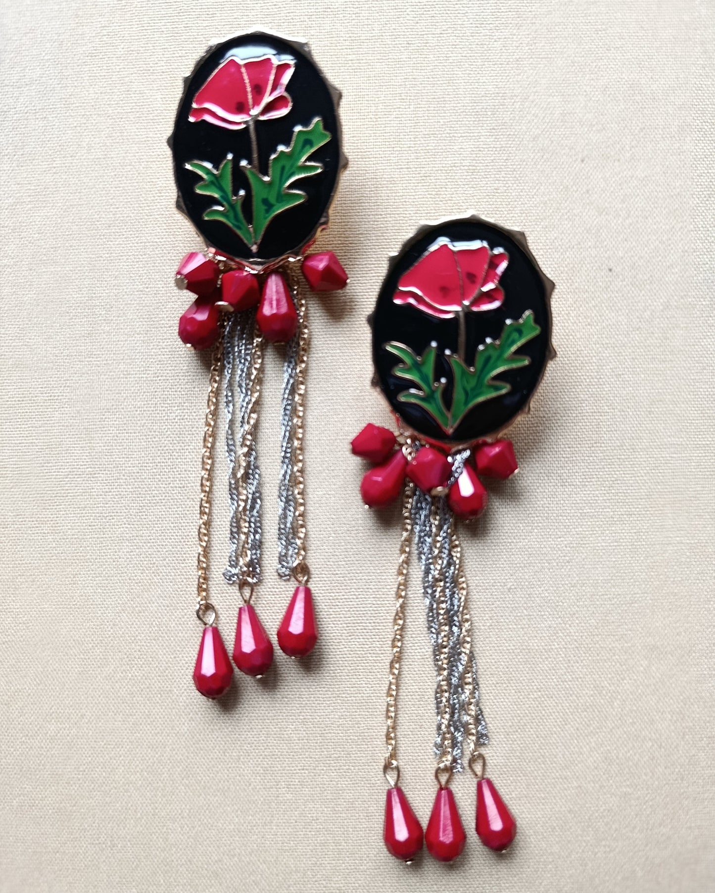 Shadiva Marka Model Çiçek Detaylı Küpe