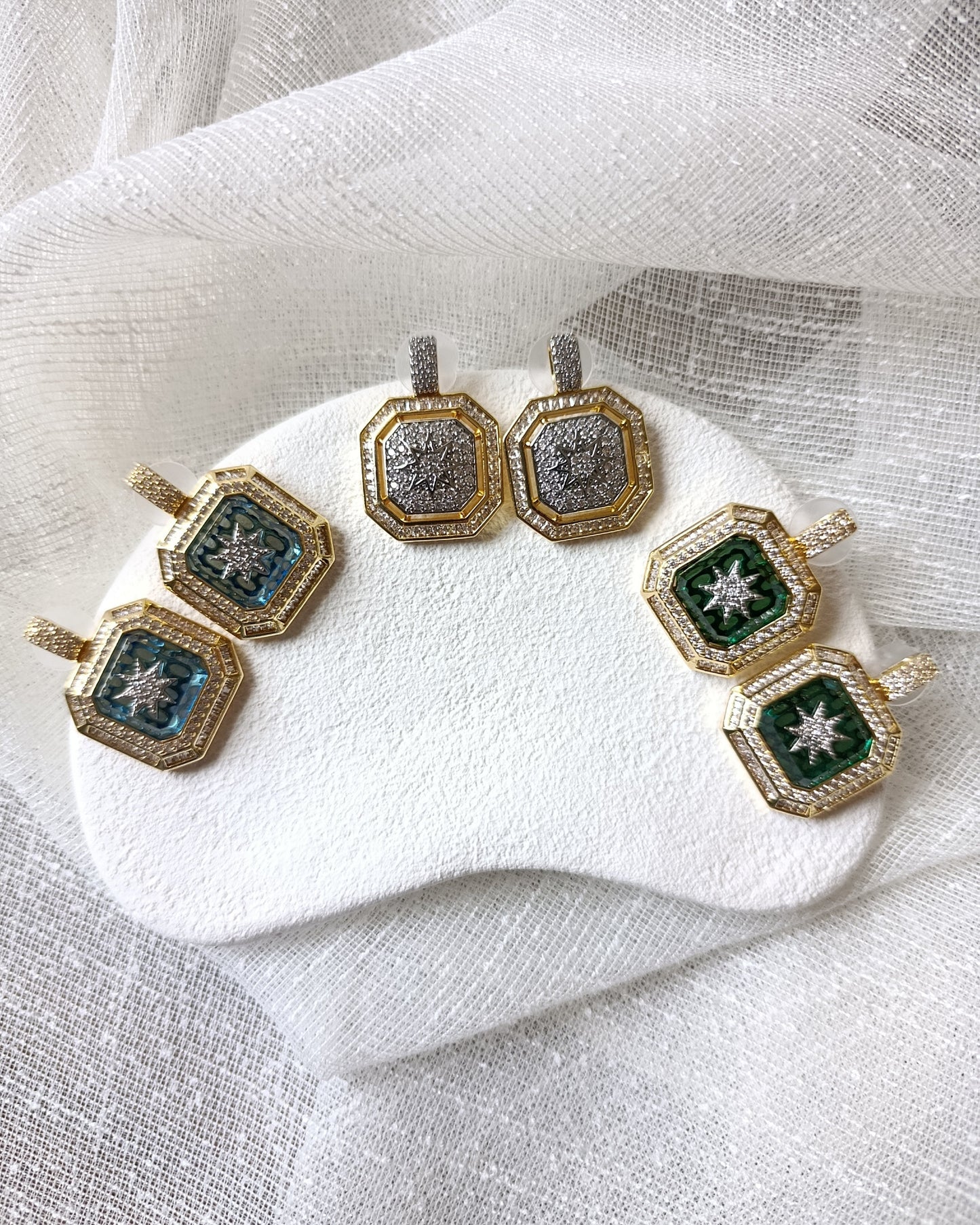 Shadiva Zirkon Taş Gold Yeşil Renk Detay Küpe