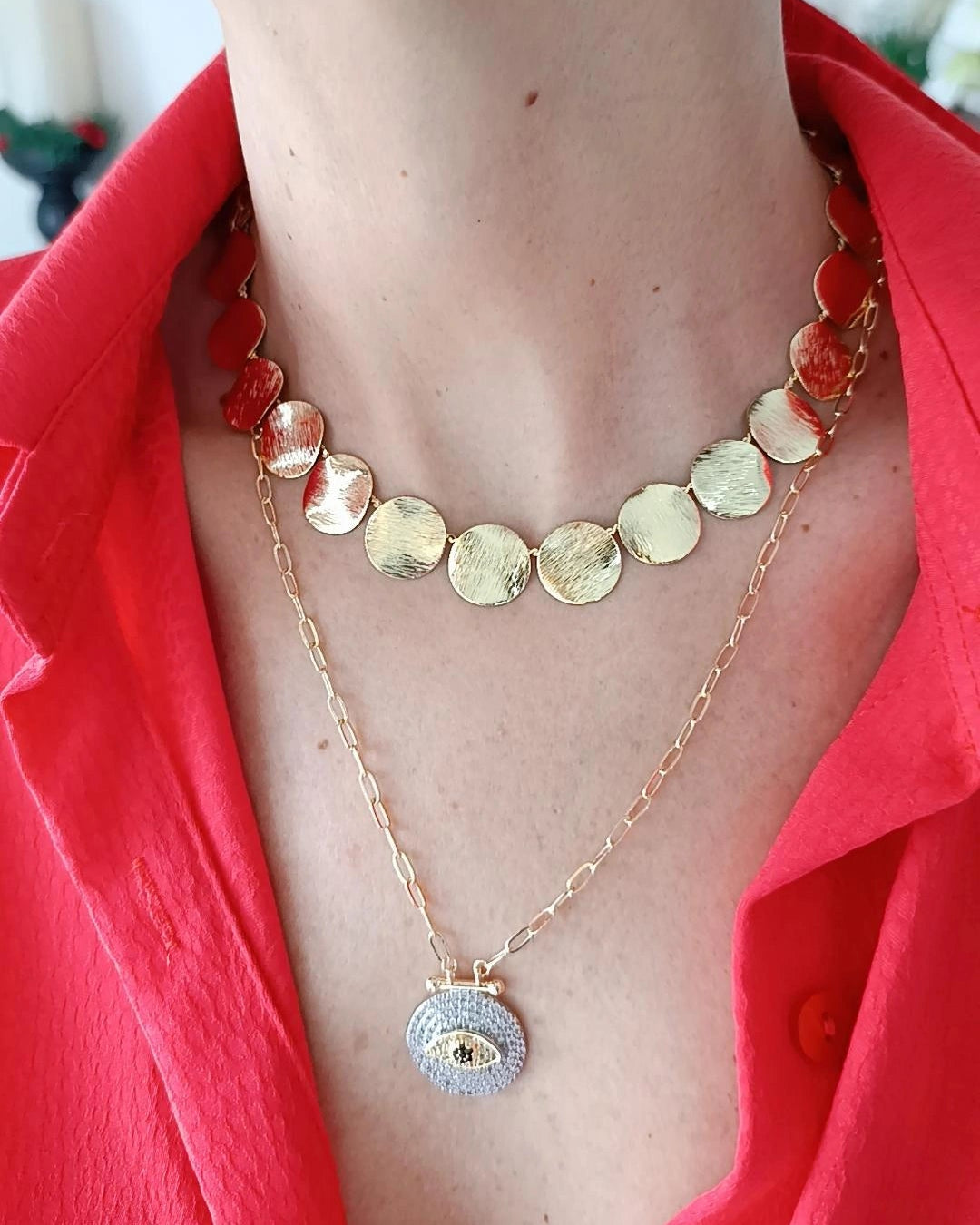 Shadiva Minimalist Göz Figürlü Madalyon Kolye