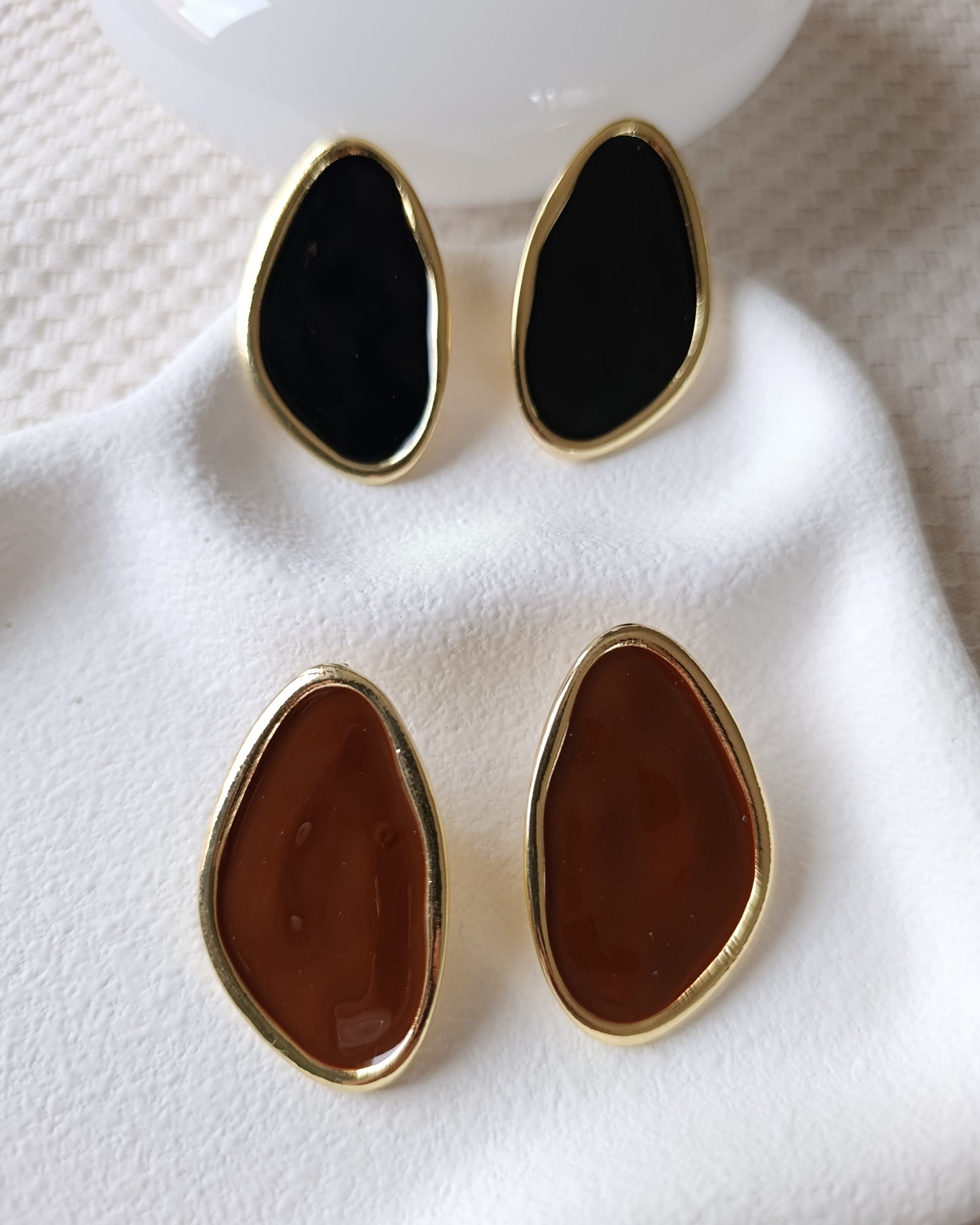 Shadiva Altın Kaplama Kahverengi Taşlı Vintage Tasarım Küpe