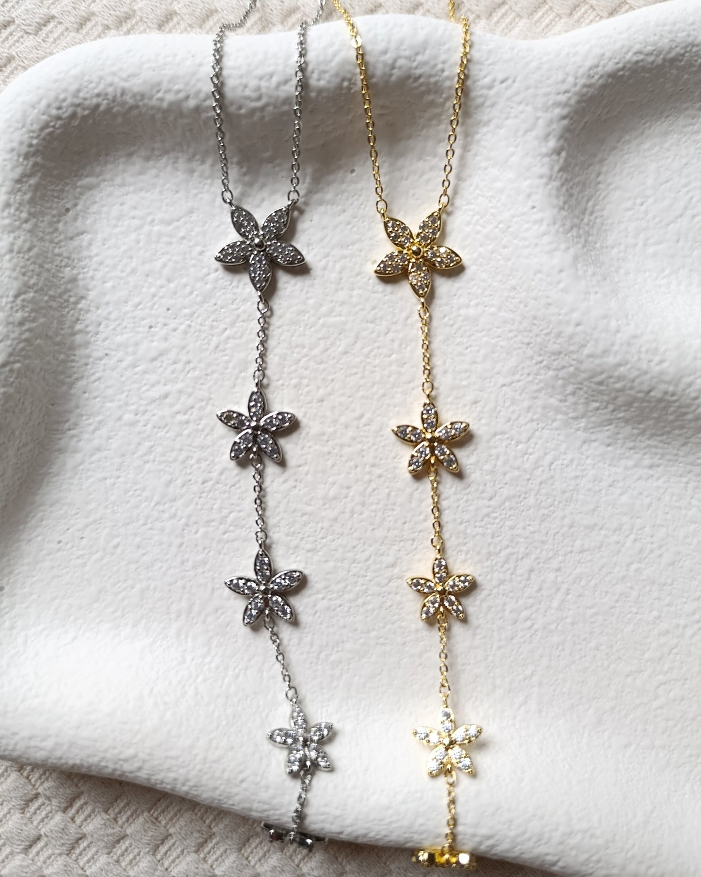 Shadiva Zirkon Taşlı Gold Çiçekli Y Kolye