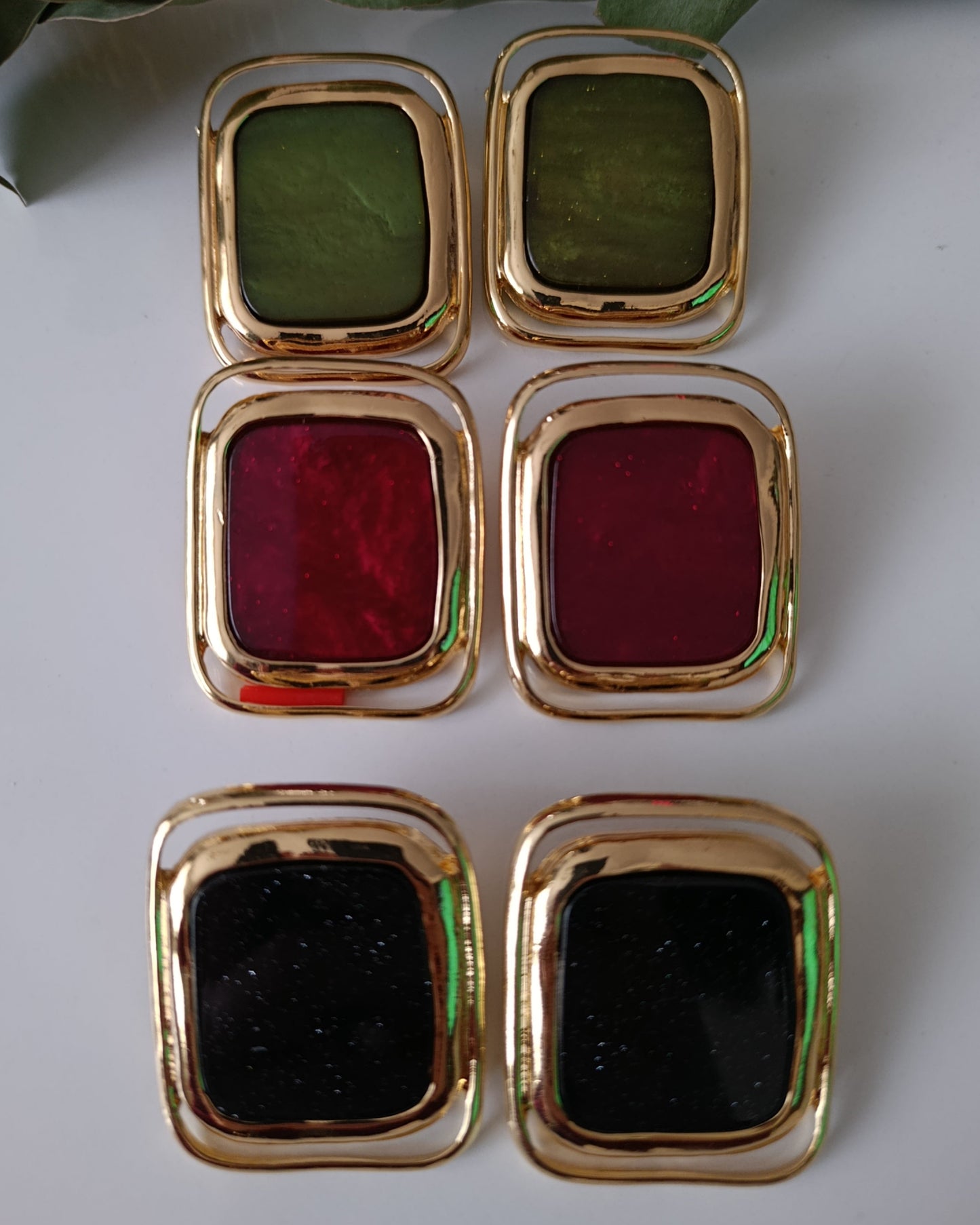 Shadiva Retro Siyah Kare Küpe