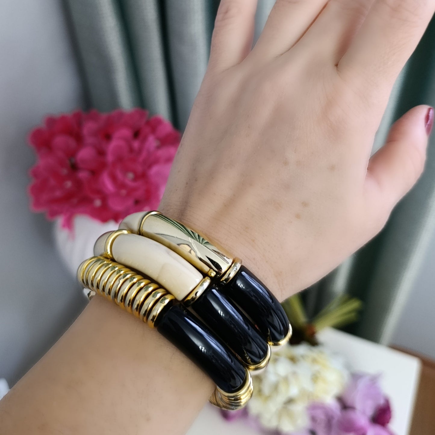 Gold Siyah ve Kemik Tonlu Üçlü Lastikli Bileklik