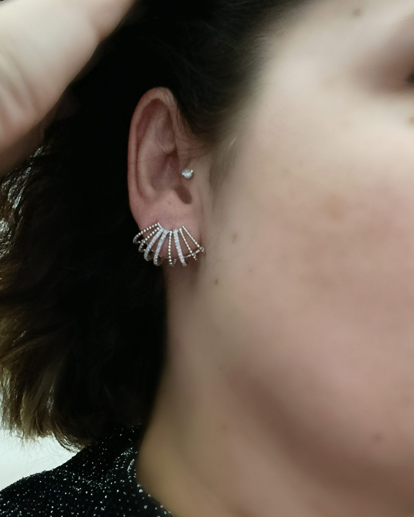 Shadiva Silver Çoklu Görünüm Asimetrik Taşlı Küpe