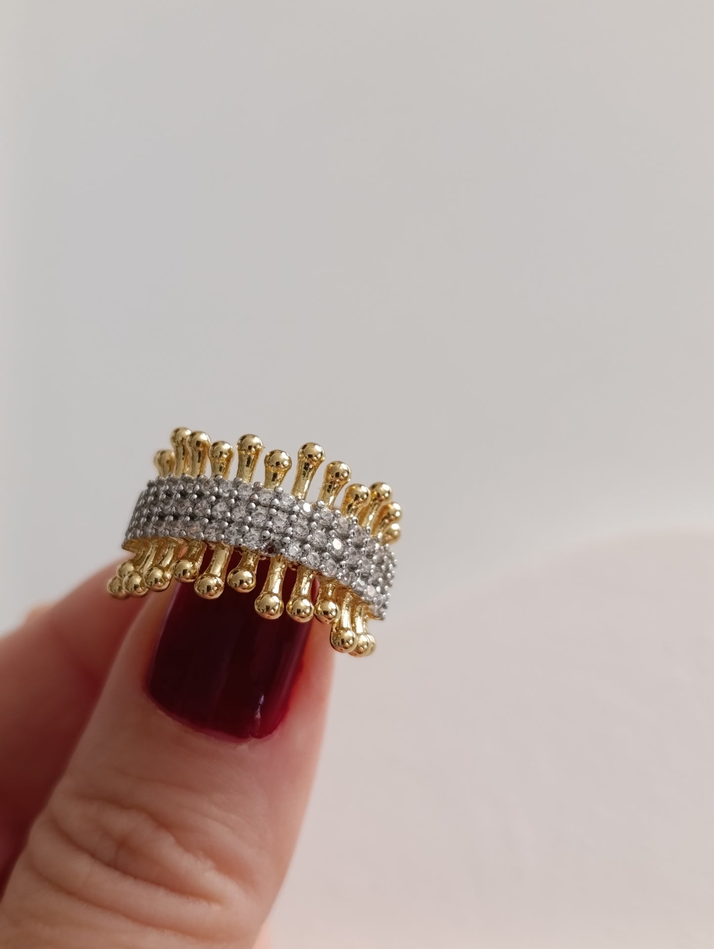 Shadiva Crownline Taş Detaylı Yüzük