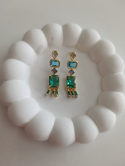 Shadiva Geometric Diamond Küpe