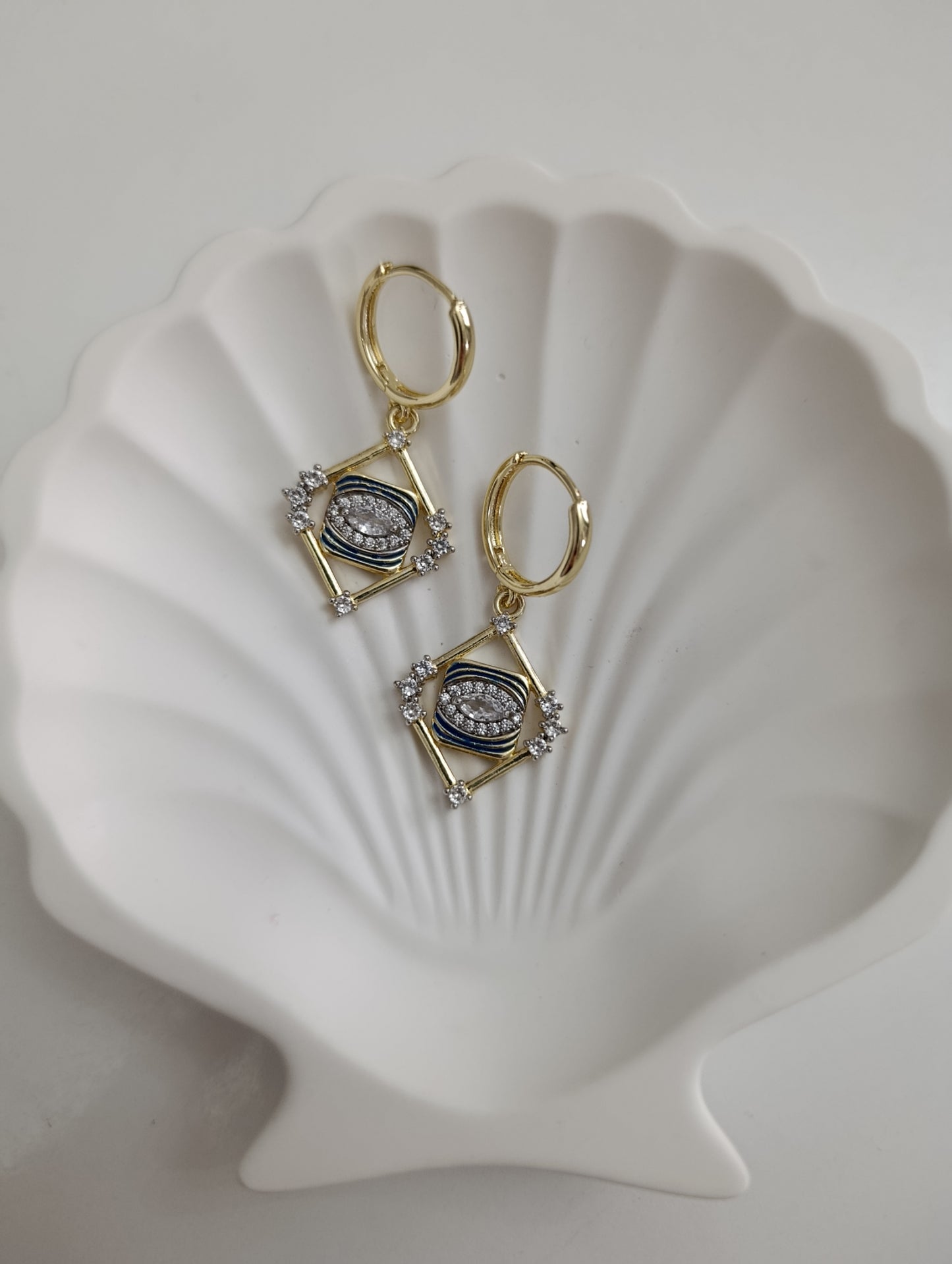 Shadiva Eye Of Grace Küpe