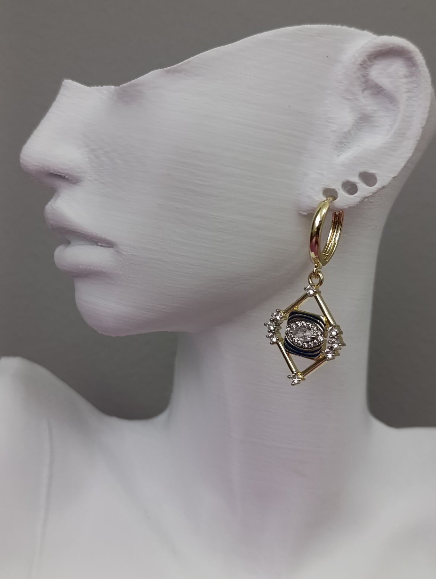 Shadiva Eye Of Grace Küpe