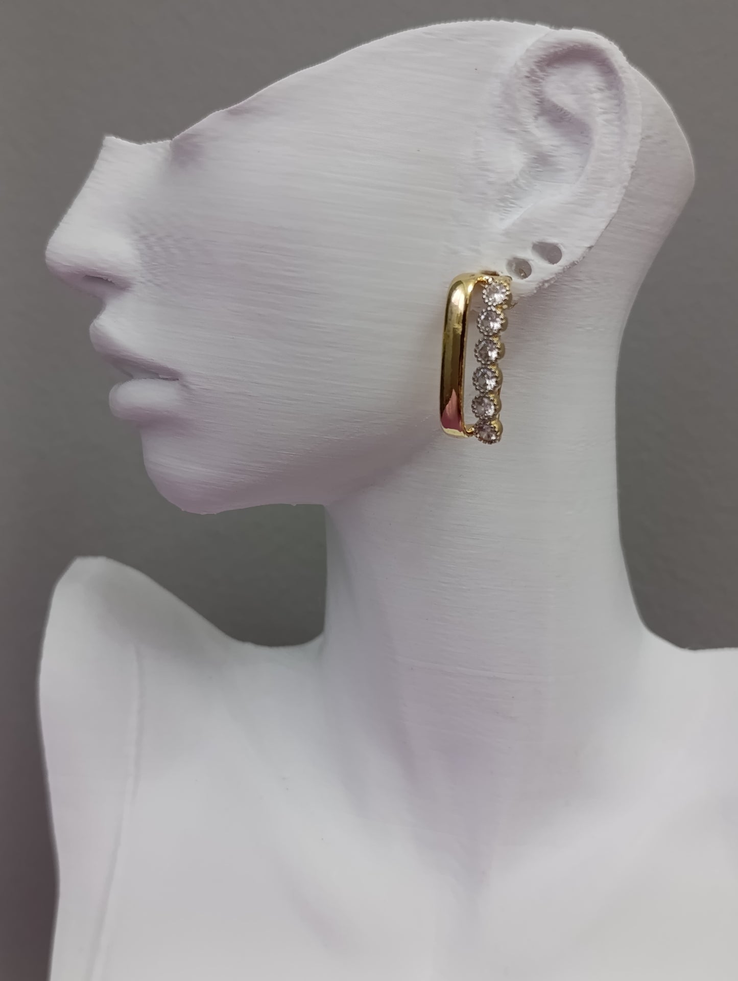 Shadiva Elegant Hoop Küpe