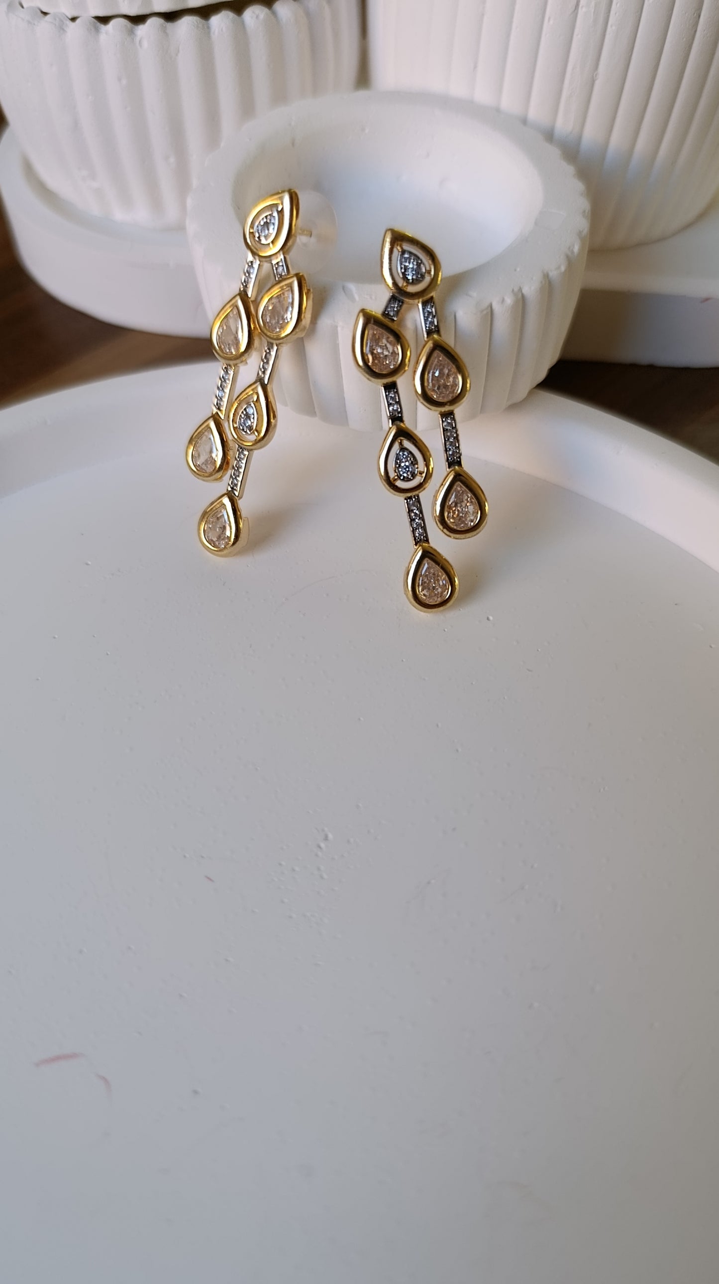 Shadiva Pearl Cascade Küpe