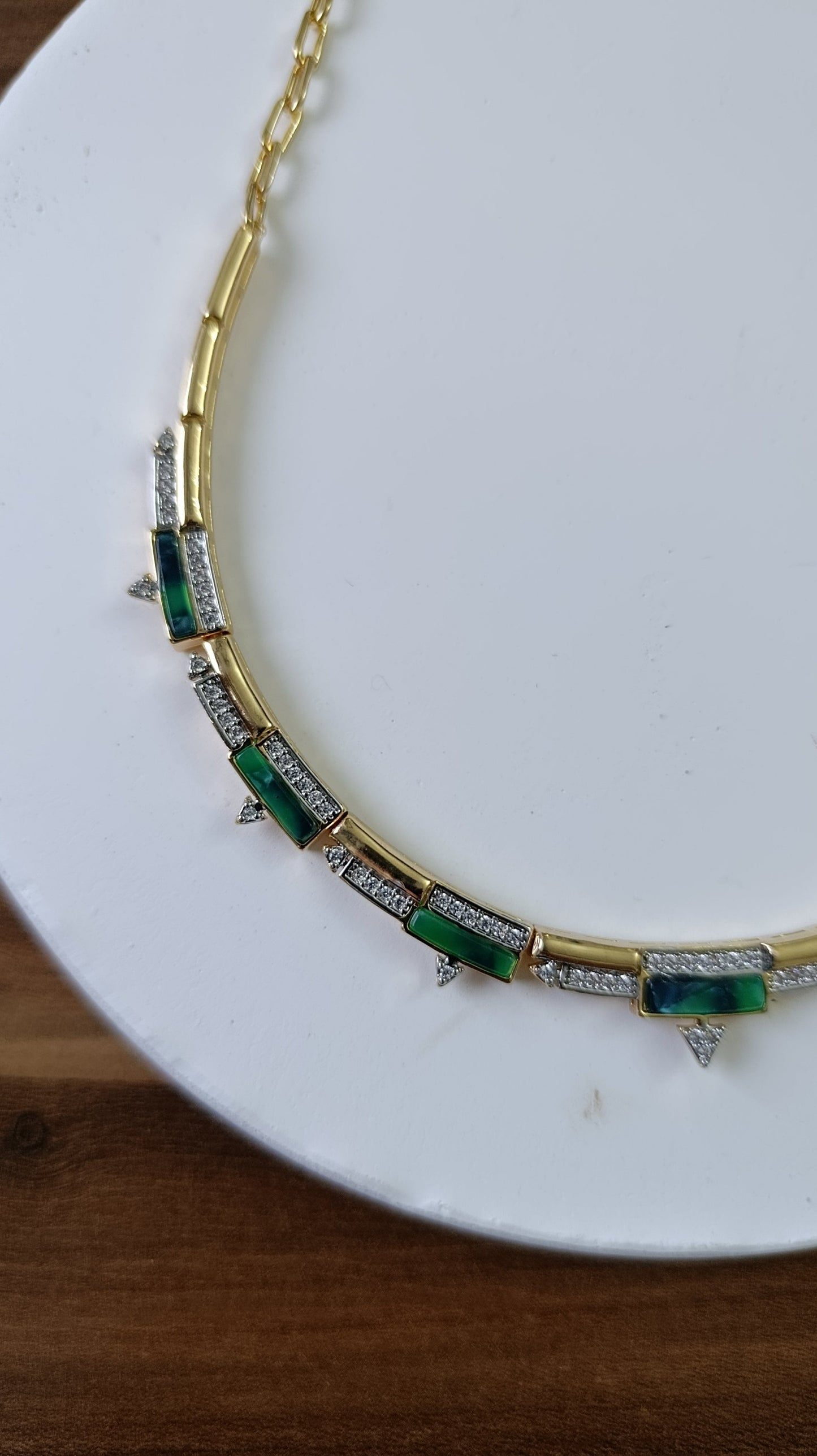 Shadiva Emerald Grace Kolye