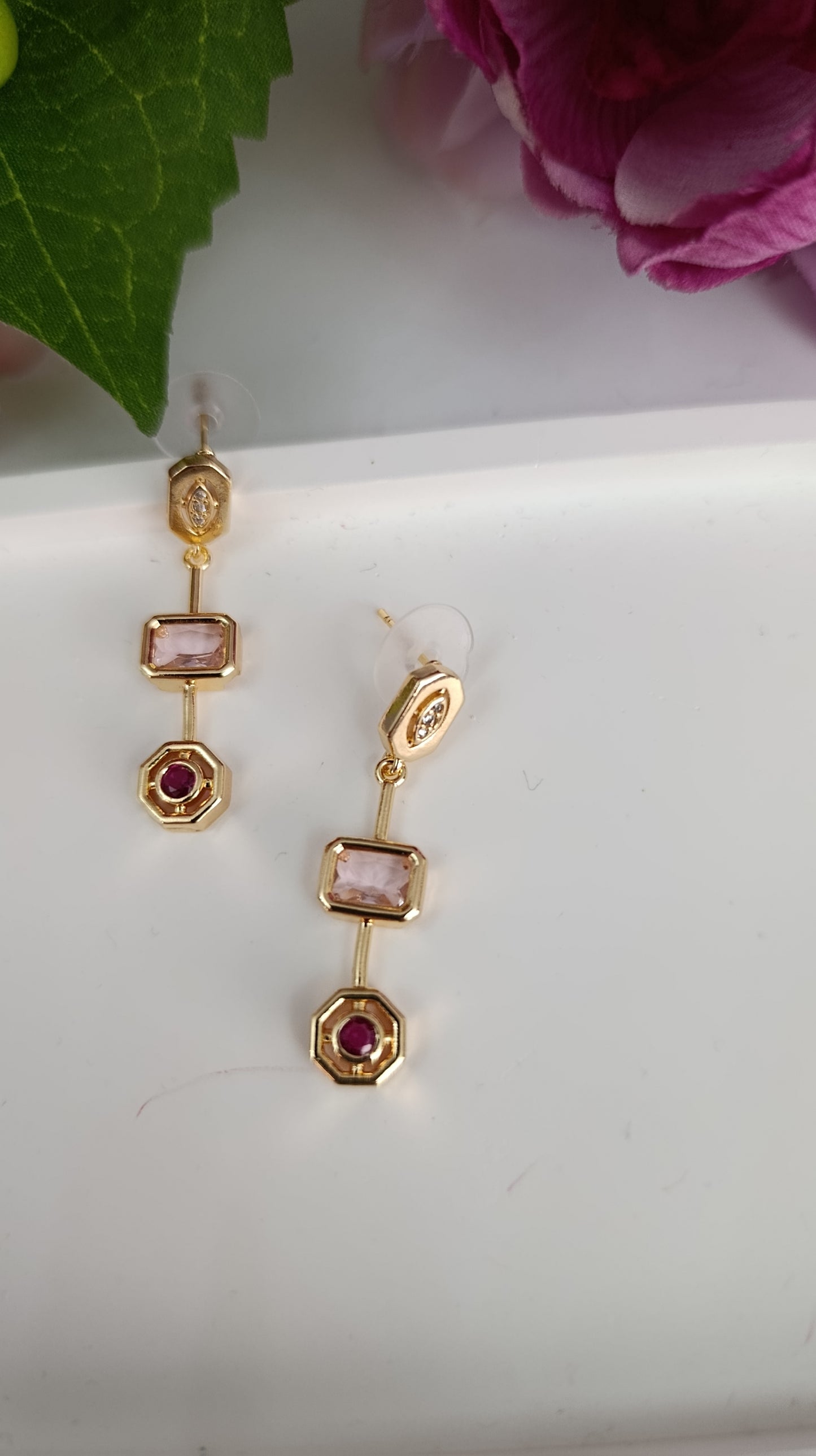 Shavida Rubby Geometry Küpe