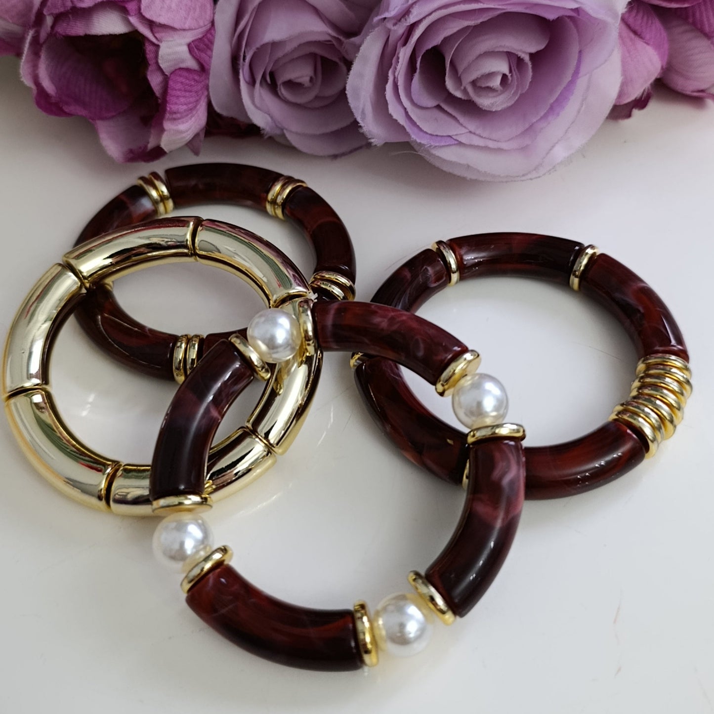 Gold Bordo Tonlu ve İncili Dörtlü Lastikli Bileklik