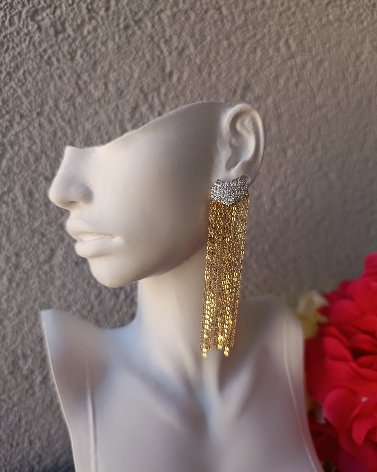 Shadiva Yıldız ve Kalp Detaylı Sallantılı Gold Küpe