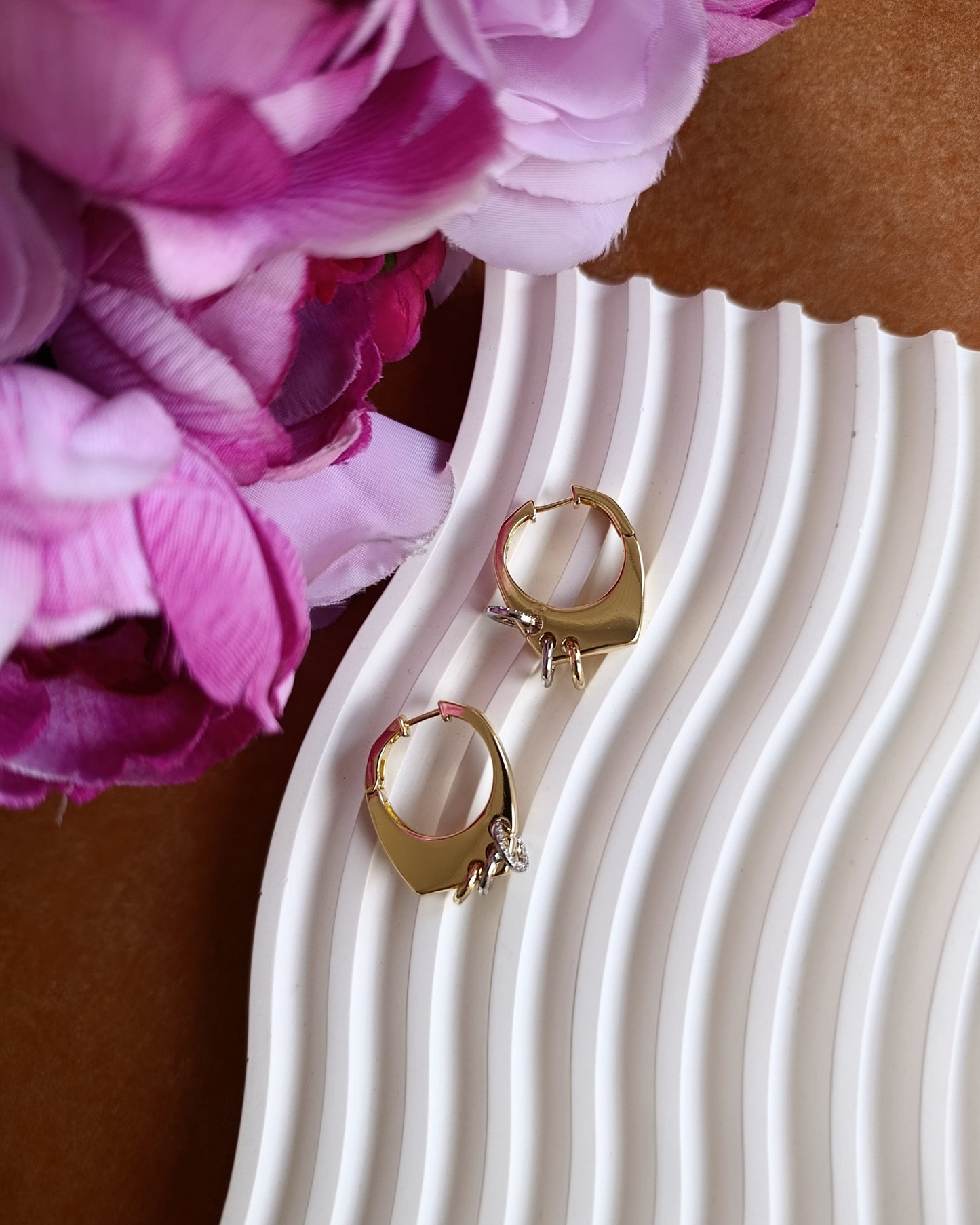 Shadiva Gold Silver Halkalı Küpe
