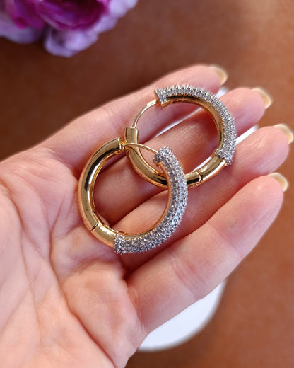 Shadiva Gold Silver Taş Geçiş Halka Küpe