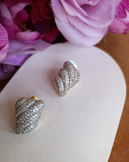 Shadiva Wave Gold Silver Taşlı Küpe