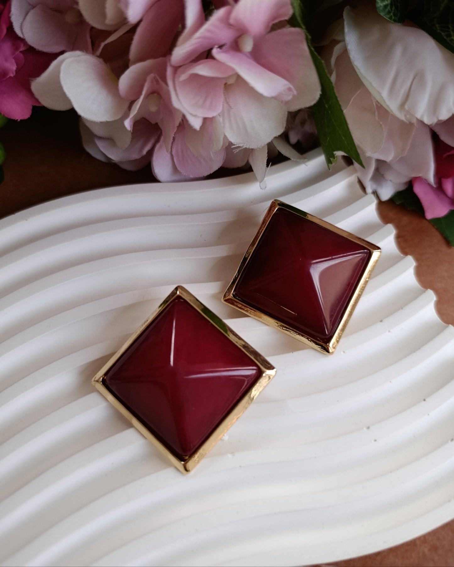 Shadiva Zra Model Bordo Taşlı Küpe