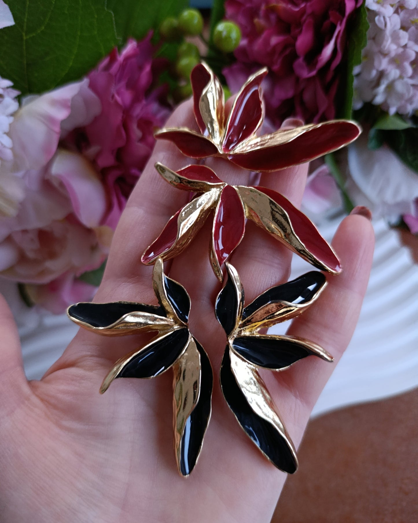 Shadiva Zra Model Bordo Detaylı Gold Küpe