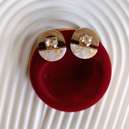 Shadiva Özel Seri Oval Tasarım Gold Krem Detay Küpe