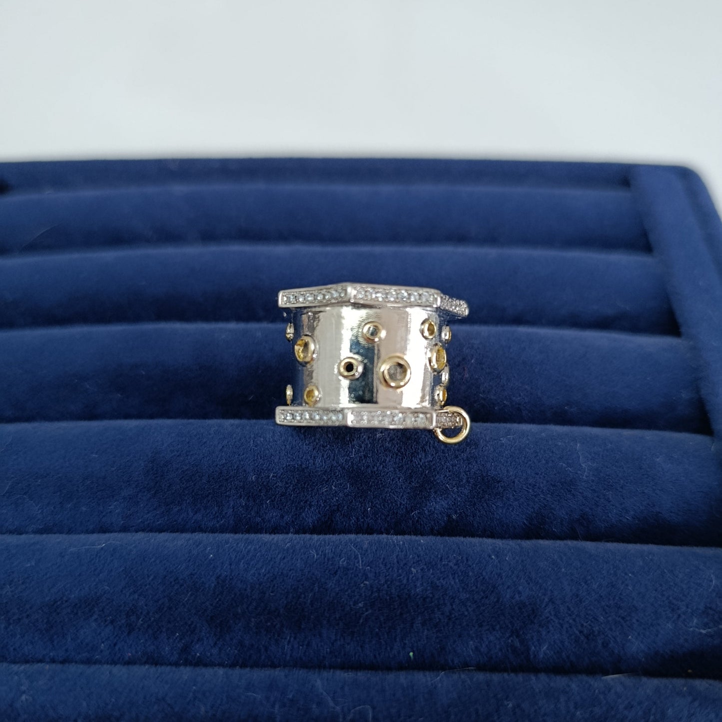 Shadiva Gold Silver Görünümlü Zirkon Taşlı  Yüzük