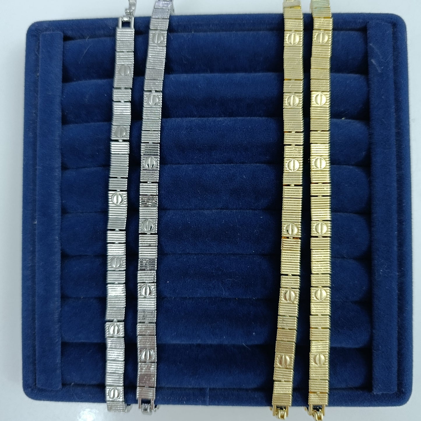 Shadiva Marka Model Özel Seri Silver Bileklik