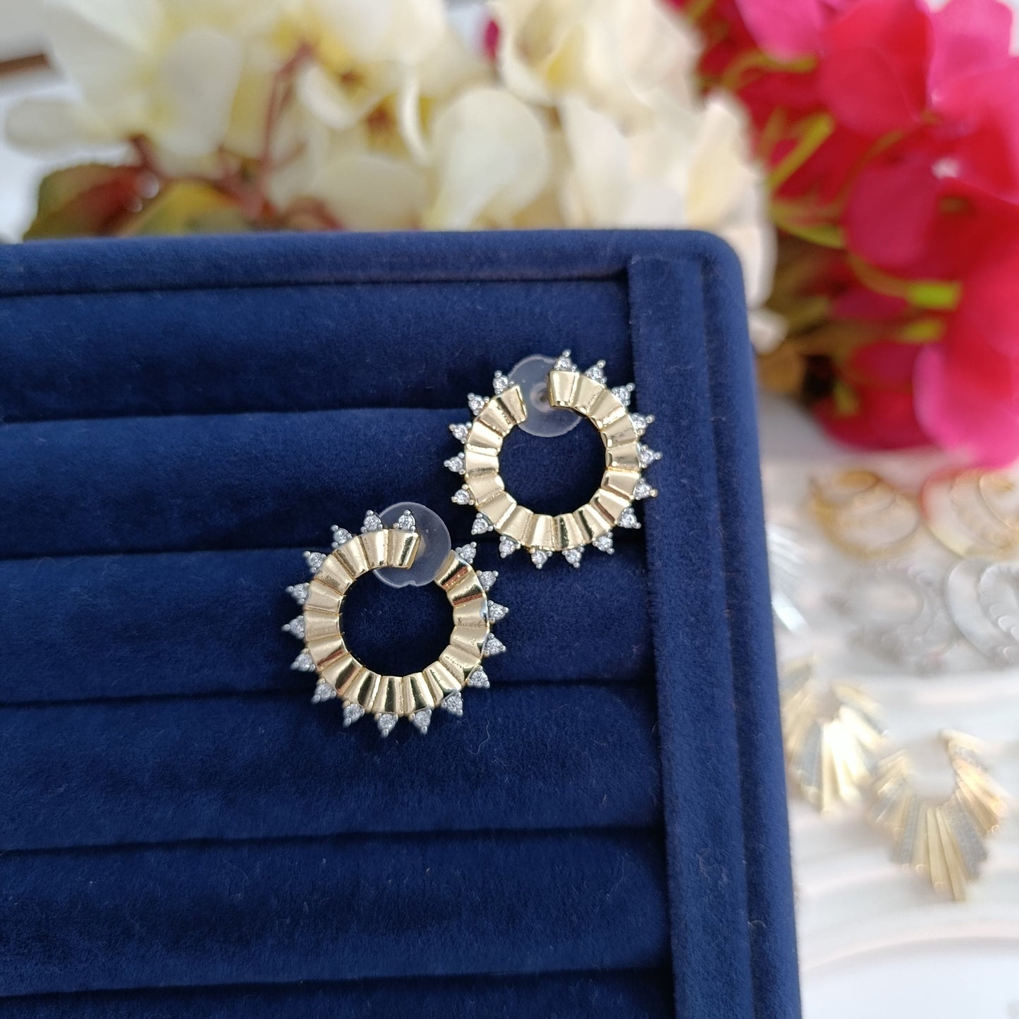 Shadiva Zirkon Taşlı Oval Gold Küpe