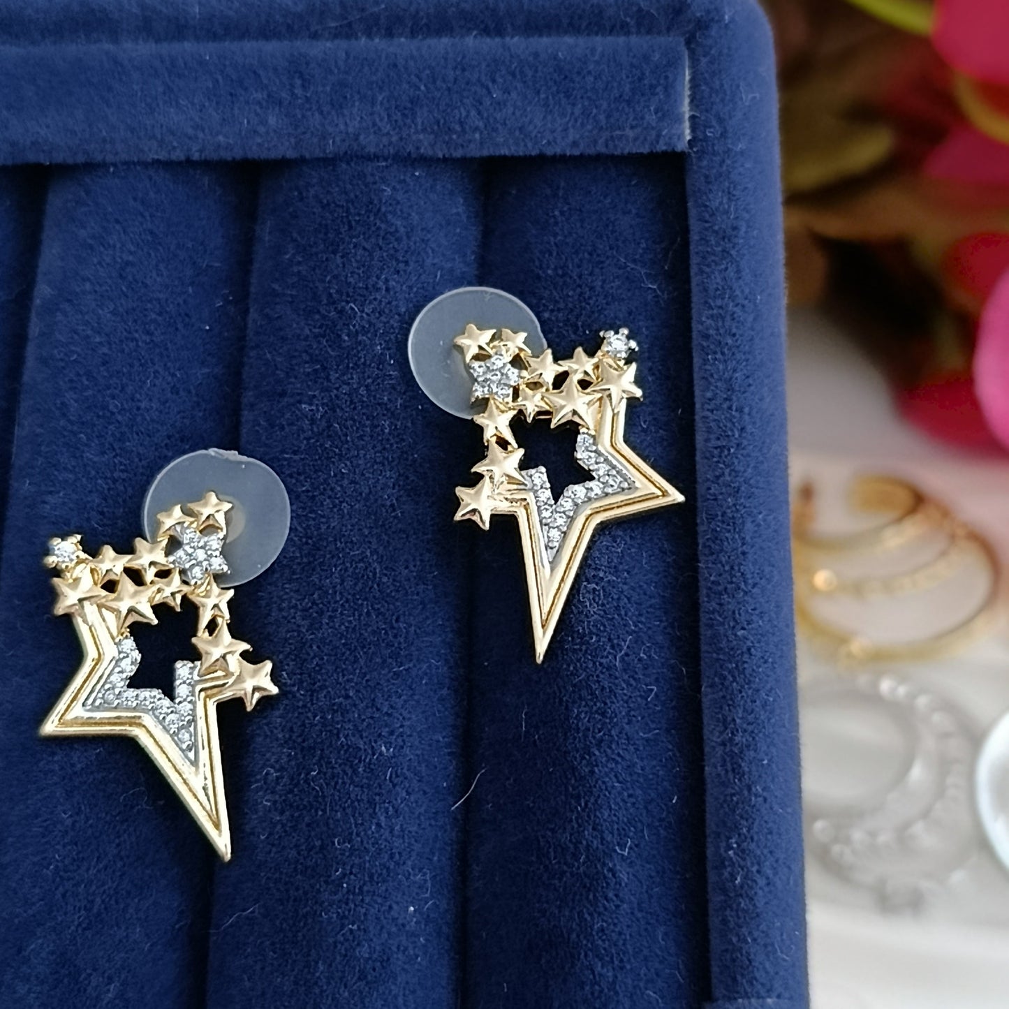 Shadiva Gold Asimetrik Star Küpe