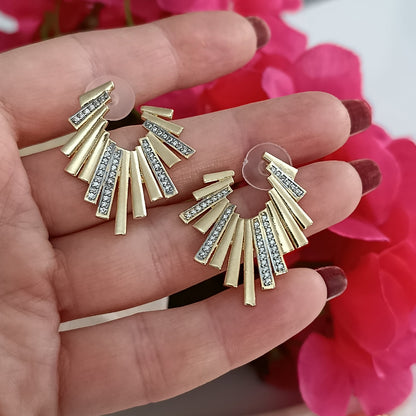 Shadiva Taş Geçiş Gold Yelpaze Küpe