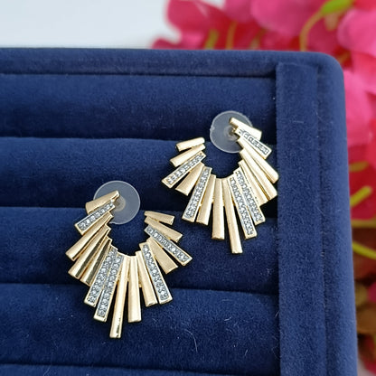 Shadiva Taş Geçiş Gold Yelpaze Küpe