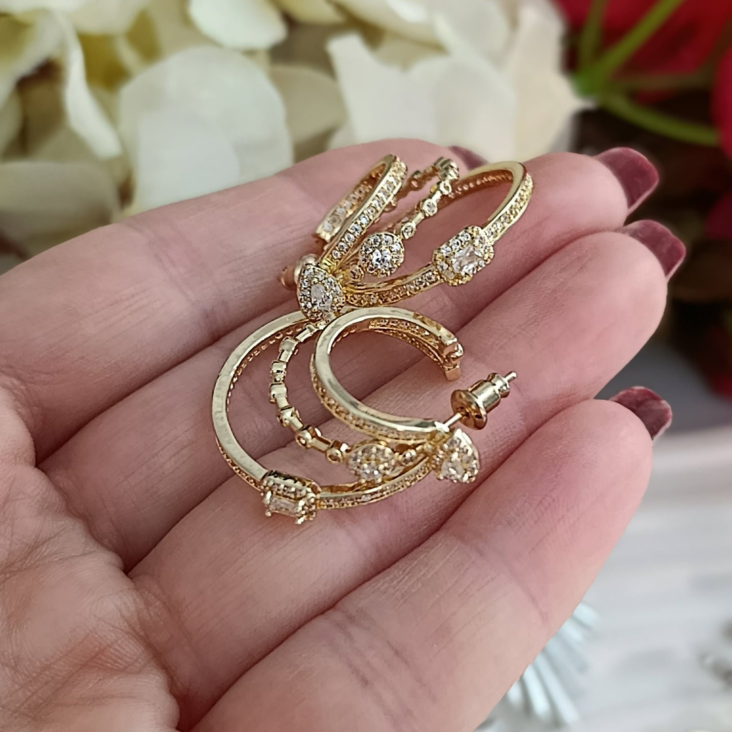 Shadiva Gold Zirkon Taşlı Üçlü Görünüm Küçük Boy Küpe