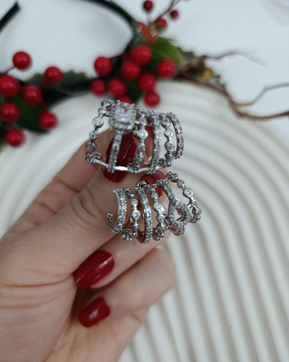 Shadiva Silver Çoklu Görünüm Asimetrik Taşlı Küpe