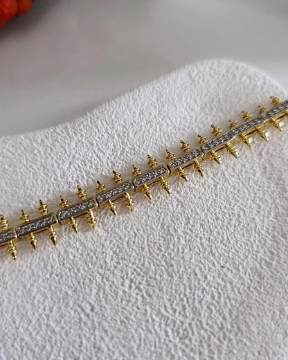 Shadiva Gold Zımba Taşlı Bileklik