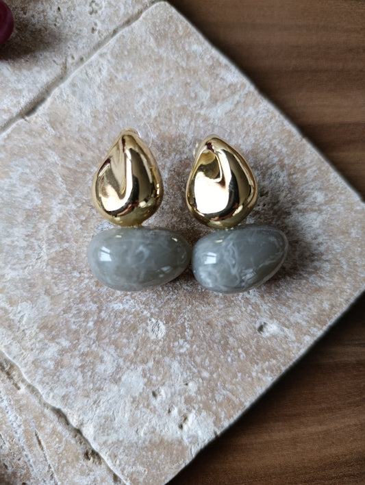 Shadiva Özel Seri Gri Kemik Detay Marka Model Gold Küpe