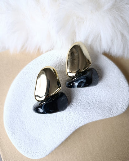 Shadiva Marka Model Siyah Detay Gold Form Küpe