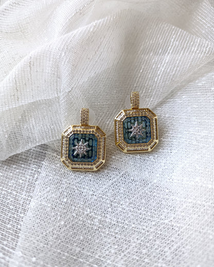 Shadiva Zirkon Taş Gold Mavi Renk Detay Küpe