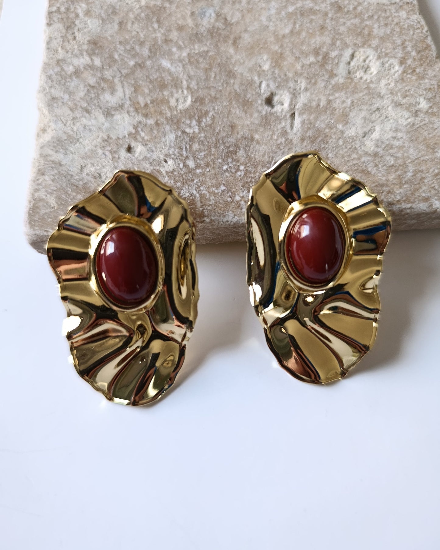 Shadiva Marka Model Kahverengi Taşlı Gold Plaka Küpe