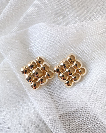 Shadiva Marka Model İpekyol Dikdörtgen Küpe