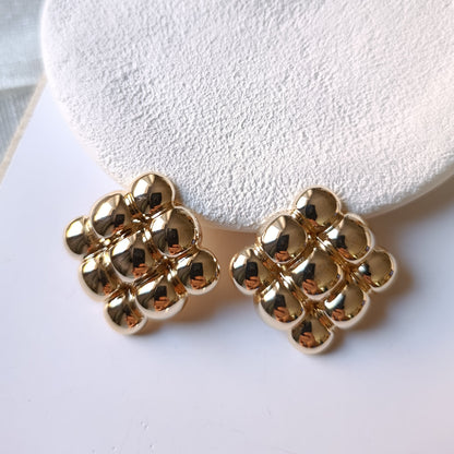 Shadiva Marka Model İpekyol Dikdörtgen Küpe