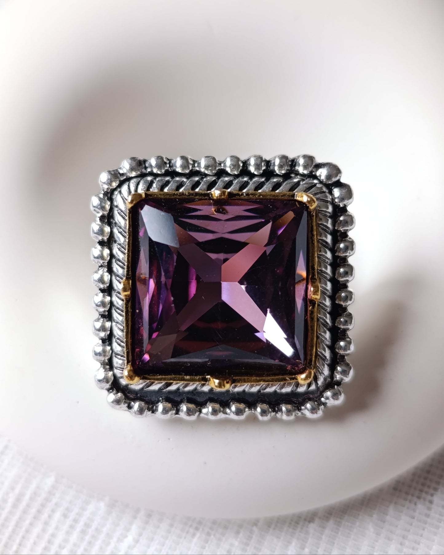 Shadiva Zra Model Kesme Mor Taşlı Silver Yüzük