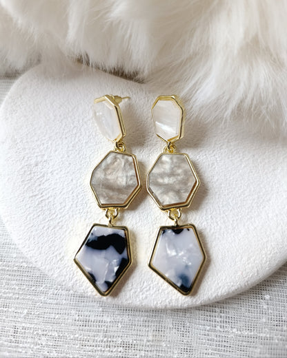 Shadiva Renkli Sallantılı Gri Beyaz Küpe