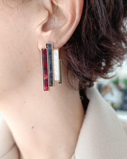 Shadiva Bordo ve Sedef Detaylı Geometrik Gold Küpe